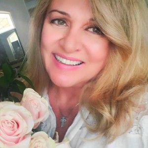 Meet your Posher, Diana